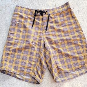 Patagonia Wavefarer Board Shorts Men's Size 32